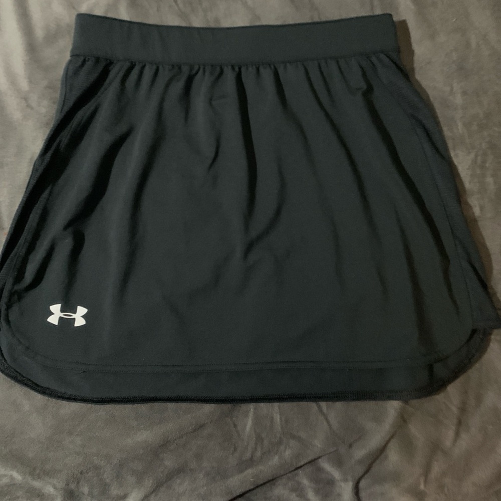 Under armour skirt (used)